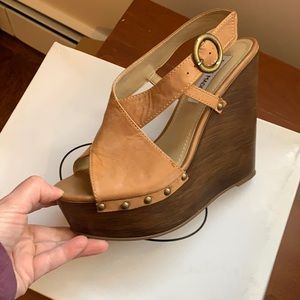 Wedge sandals